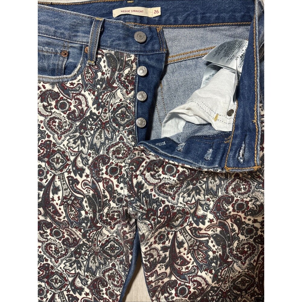 Levi’s Wedgie Straight  Jeans Patched  Paisley Button Fly Womens 26 - Picture 3 of 10